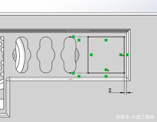 用SolidWorks钣金工具画一个桌面机箱的图44